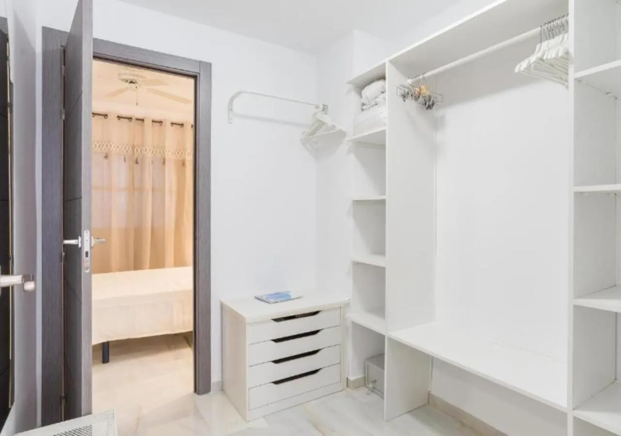 Supreme City Centre & Parking Malaga Apartment
